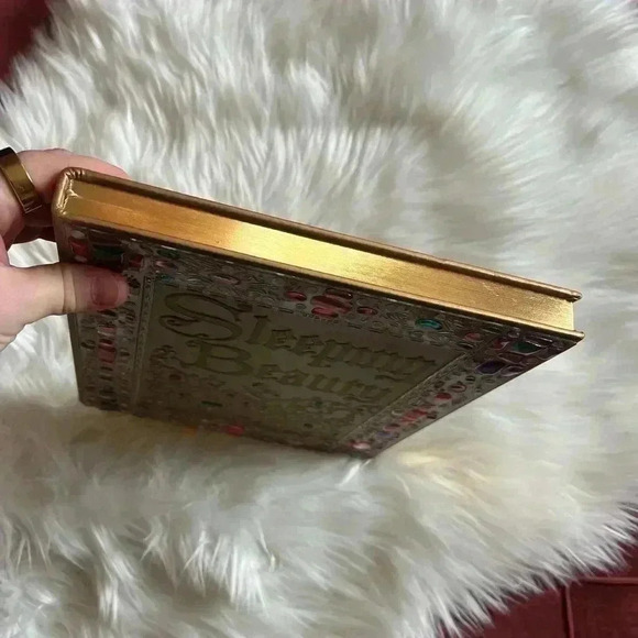 NEW Disney Parks Exclusive - Storybook Replica Journal - Sleeping Beauty - Picture 4 of 8